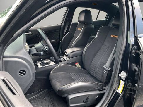 Certified 2018 Dodge Charger R/T RWD image 22