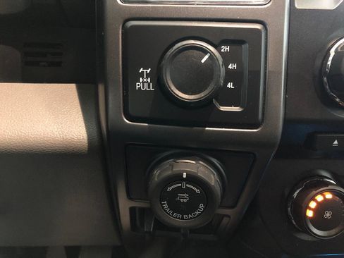 Used 2018 Ford F150 XLT w/ Equipment Group 302A Luxury image 16