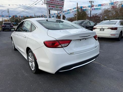 Used 2015 Chrysler 200 Limited w/ Convenience Group image 2