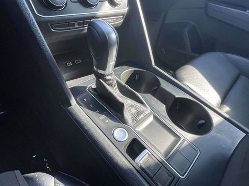 Used 2019 Volkswagen Atlas SE FWD image 34