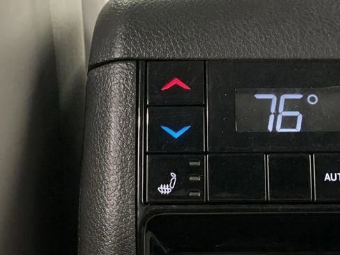 Used 2021 Jeep Grand Cherokee L Overland image 37