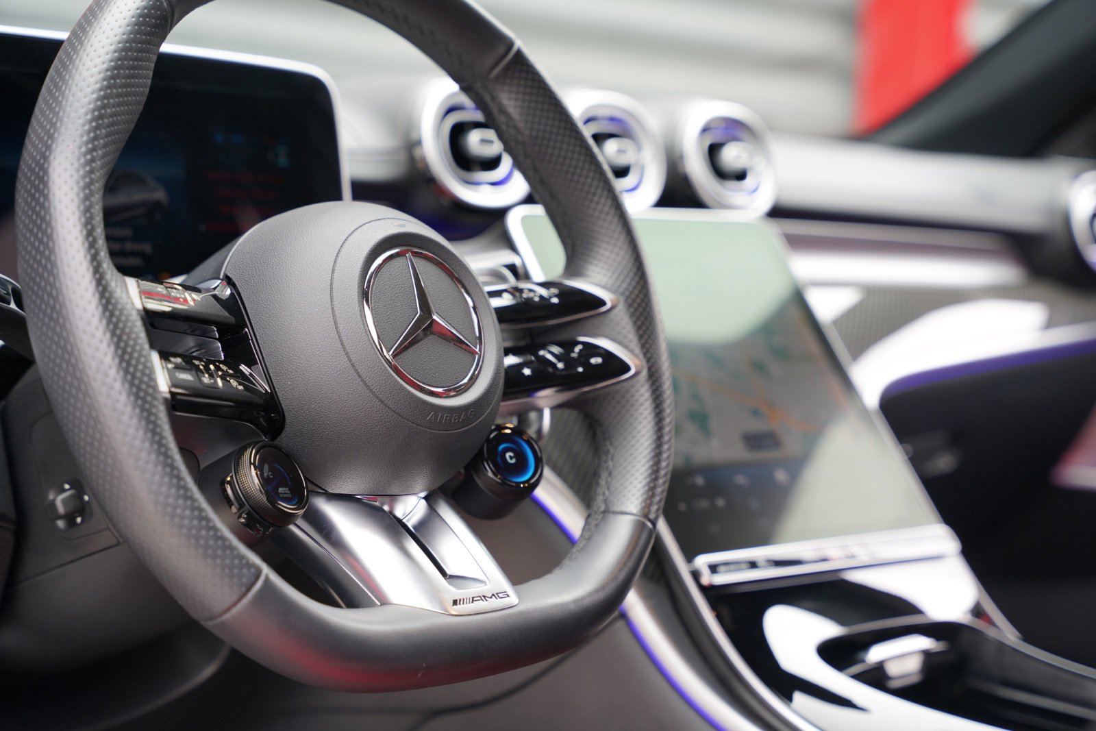 Used 2025 Mercedes-Benz C 43 AMG 4MATIC Sedan image 19