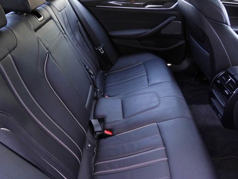 Certified 2023 BMW 530e xDrive w/ Premium Package AWD/4WD image 37