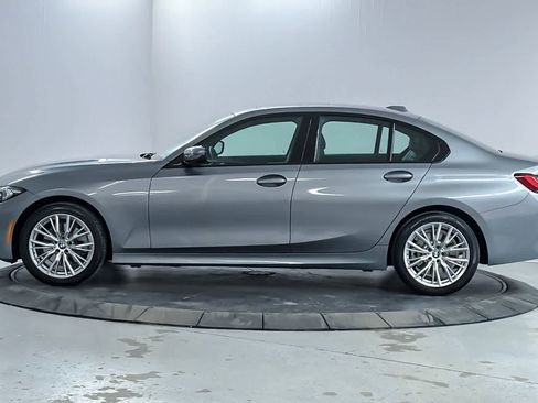 Used 2023 BMW 330i xDrive Sedan w/ Premium Package AWD/4WD image 5