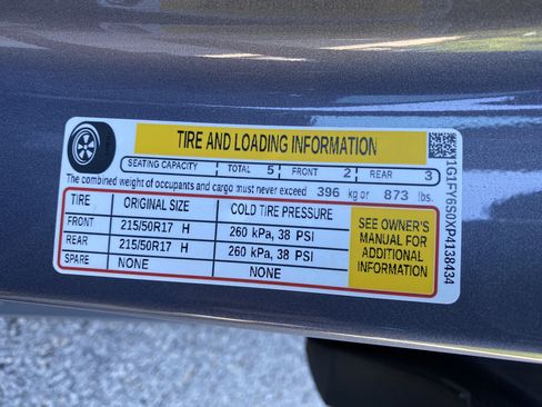 Used 2023 Chevrolet Bolt EUV LT w/ Driver Confidence Package FWD image 37