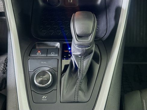 Used 2024 Toyota RAV4 AWD Hybrid image 25