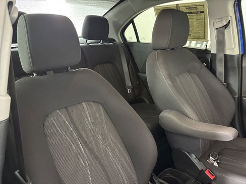 Used 2020 Chevrolet Sonic LT w/ Convenience Package image 24