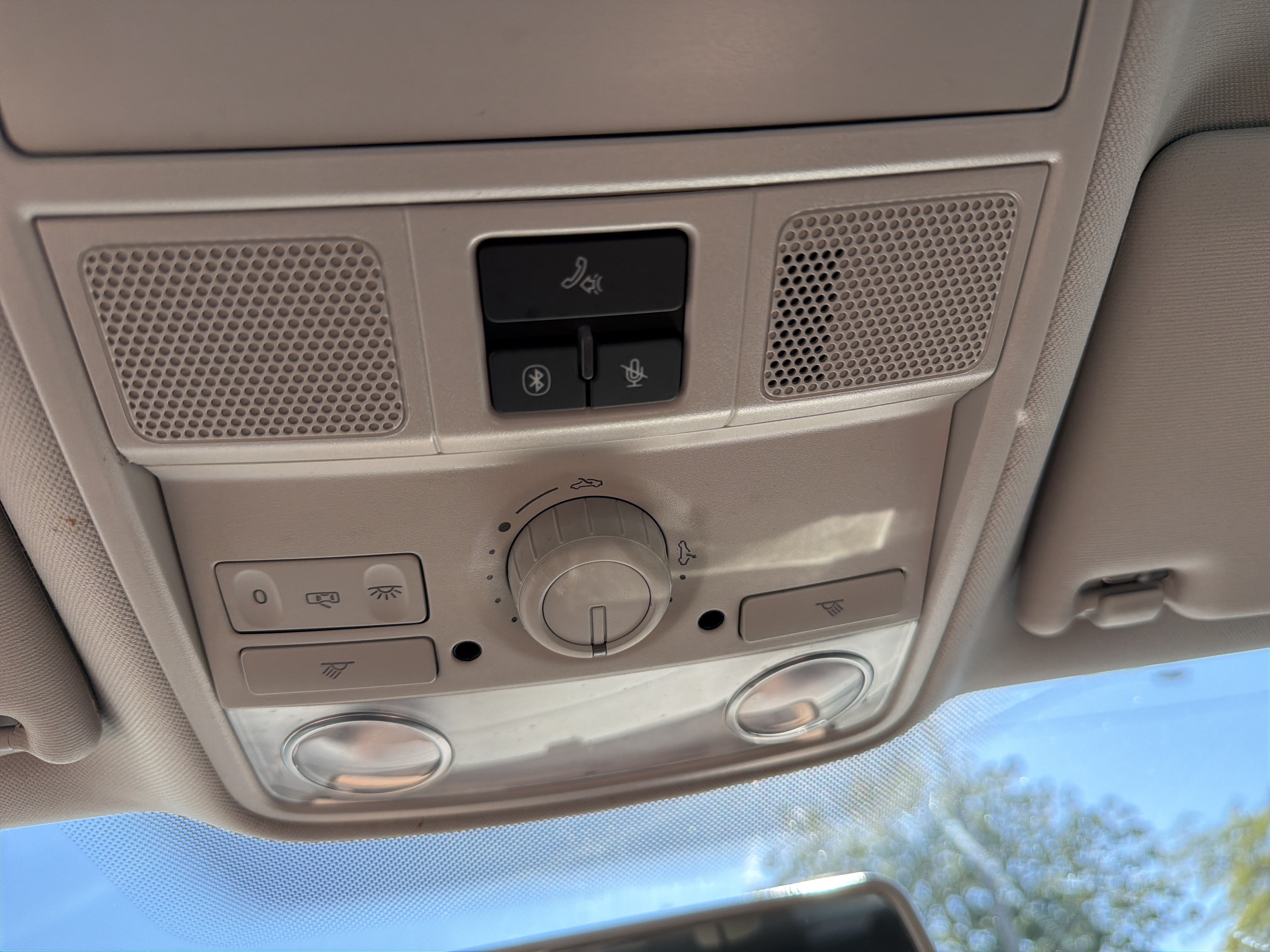 Used 2012 Volkswagen Golf 2-Door FWD image 17