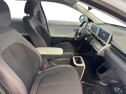 Used 2024 Hyundai Ioniq 5 SEL image 15