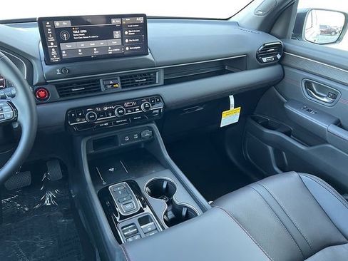 New 2026 Honda Pilot Black Edition image 8