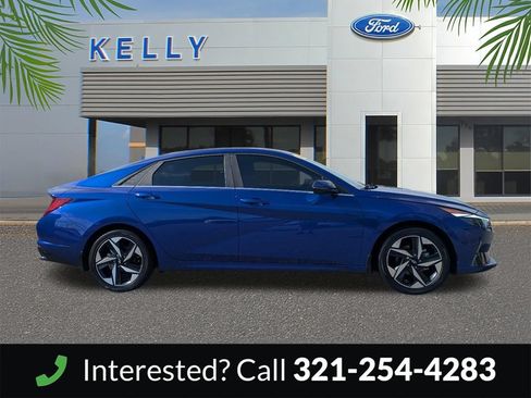 Used 2023 Hyundai Elantra Limited FWD image 5