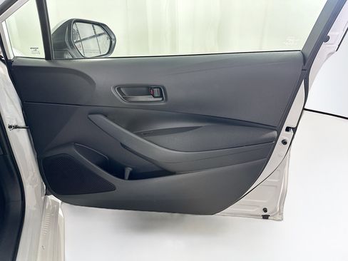 Used 2024 Toyota Corolla LE FWD image 30