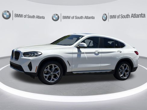 Certified 2025 BMW X4 xDrive30i w/ Premium Package AWD/4WD image 22