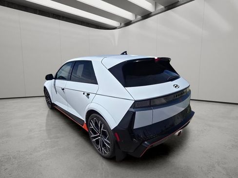 Used 2025 Hyundai Ioniq 5 N AWD/4WD image 3