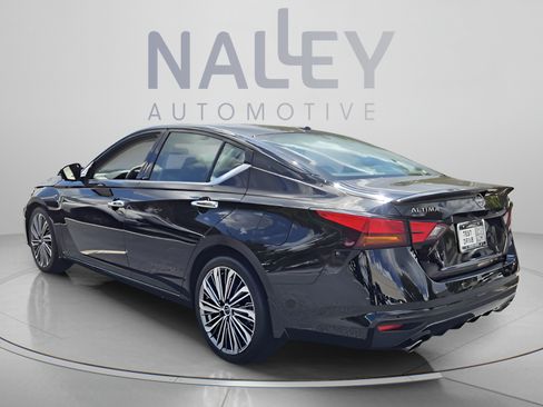 Used 2024 Nissan Altima 2.5 SL FWD image 3