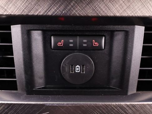 Certified 2025 Ford F250 King Ranch AWD/4WD image 17
