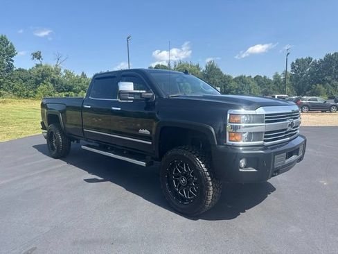 Used 2016 Chevrolet Silverado 2500 High Country AWD/4WD image 9