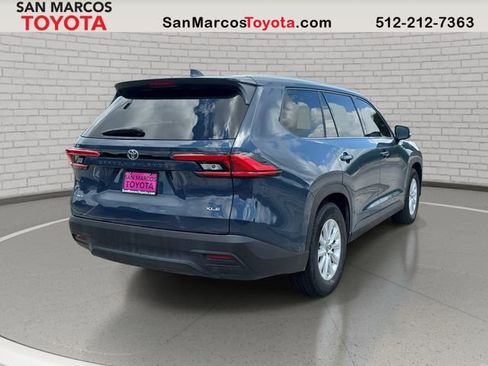 Used 2024 Toyota Grand Highlander AWD image 6