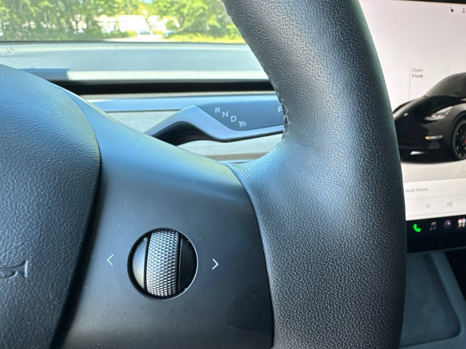 Used 2022 Tesla Model Y Performance AWD/4WD image 14