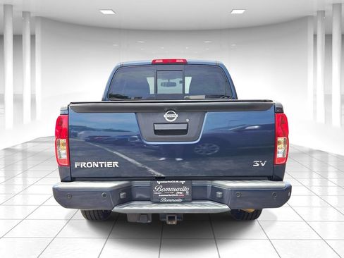 Used 2020 Nissan Frontier SV RWD image 4