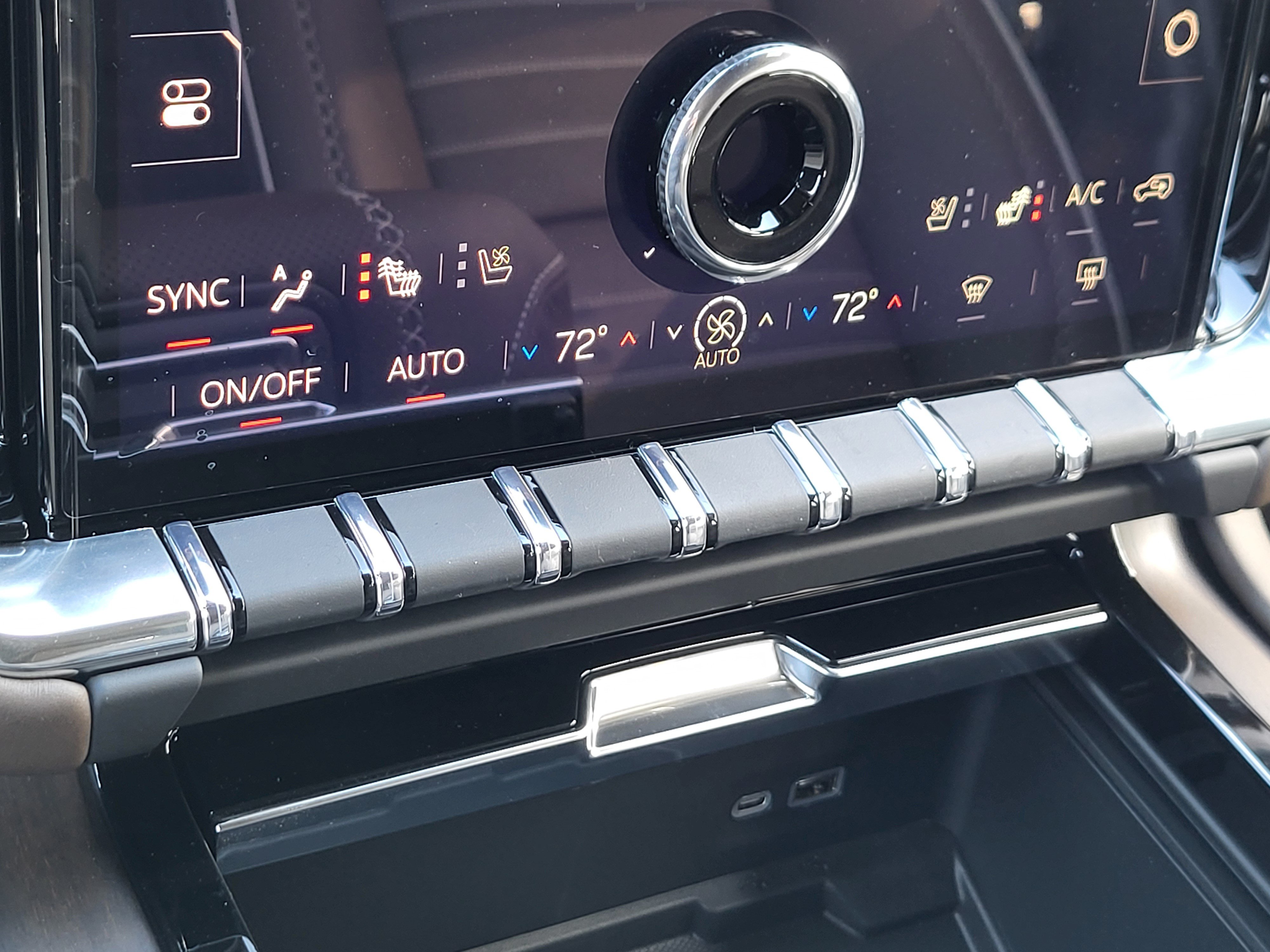 New 2027 GMC Yukon XL Denali Ultimate AWD/4WD image 19