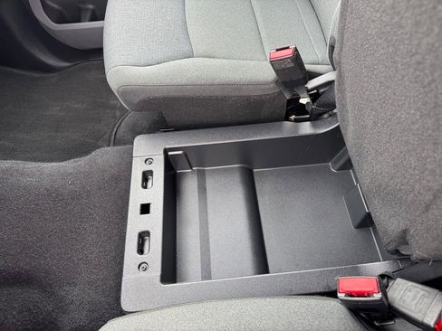 Used 2025 Ford F150 XLT w/ Equipment Group 301A Standard AWD/4WD image 18