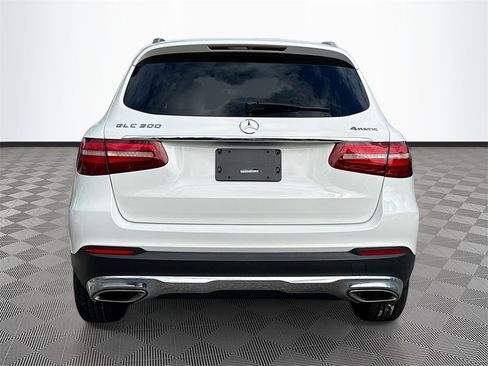 Used 2018 Mercedes-Benz GLC 300 4MATIC w/ Multimedia Package image 7