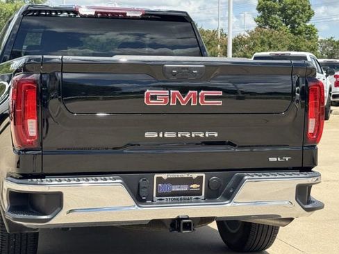 Used 2026 GMC Sierra 1500 SLT AWD/4WD image 8