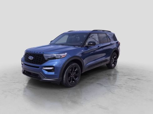 Used 2023 Ford Explorer ST-Line AWD/4WD image 4