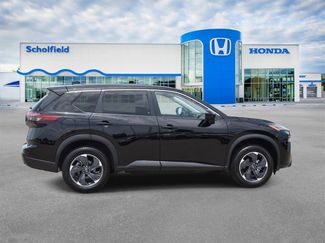 Used 2025 Nissan Rogue SV FWD video 2