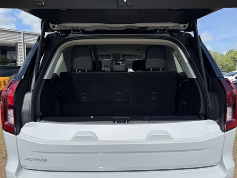 Certified 2025 Ford Expedition Active RWD image 11