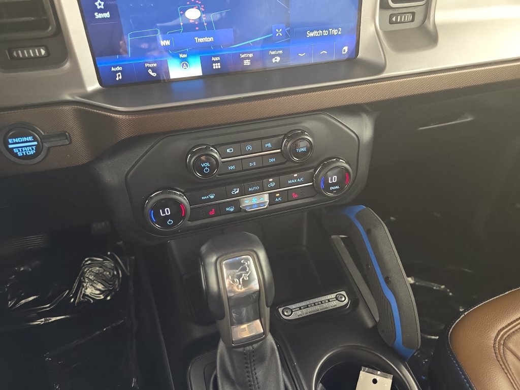 Used 2021 Ford Bronco Outer Banks AWD/4WD image 24