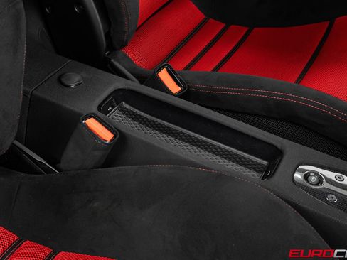 Used 2015 Ferrari 458 Speciale Coupe RWD image 41