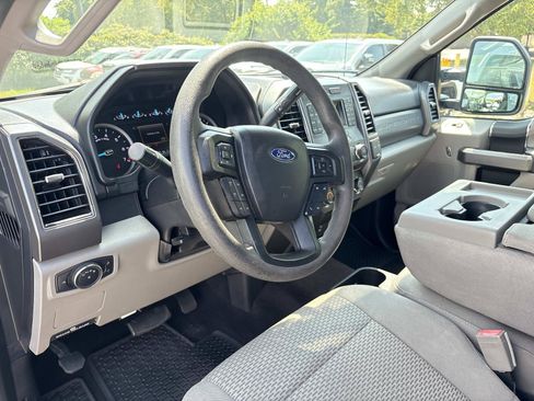 Used 2018 Ford F250 XLT AWD/4WD image 18