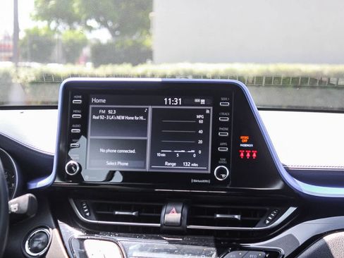 Used 2021 Toyota C-HR XLE FWD image 18