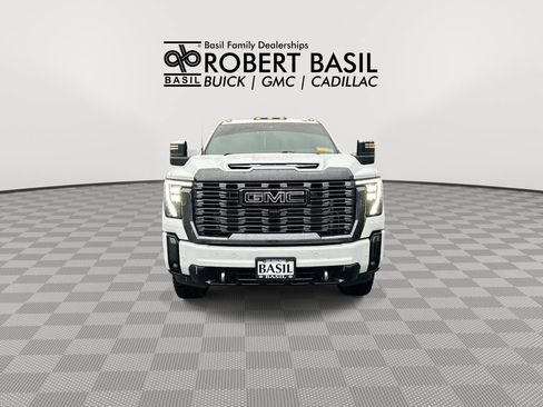 Used 2024 GMC Sierra 2500 Denali Ultimate w/ Snow Plow Prep/Camper Package AWD/4WD image 3