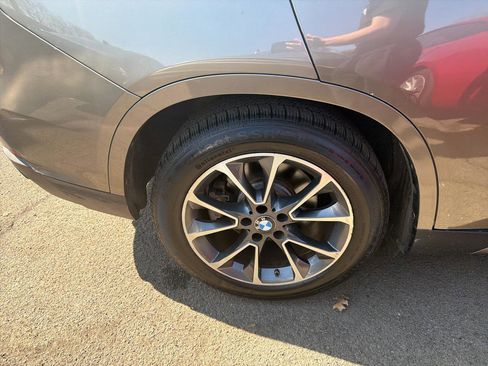 Used 2017 BMW X5 xDrive50i image 5