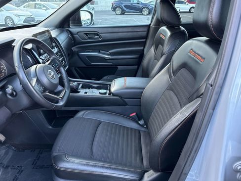 Used 2024 Nissan Pathfinder Rock Creek AWD/4WD image 11