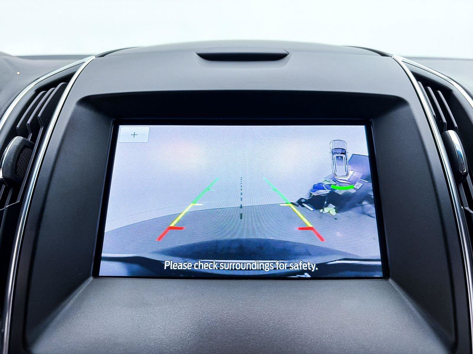 Used 2019 Ford Edge Titanium FWD image 8