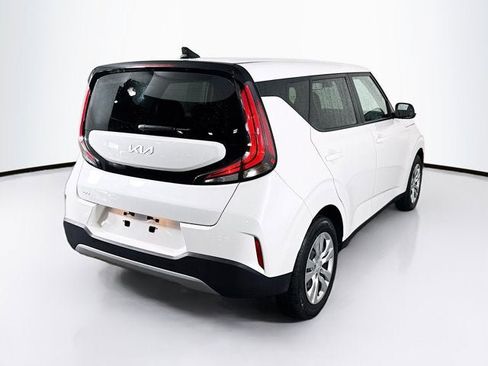Certified 2023 Kia Soul LX image 5