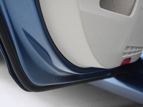 Used 2015 Volkswagen Golf S image 38