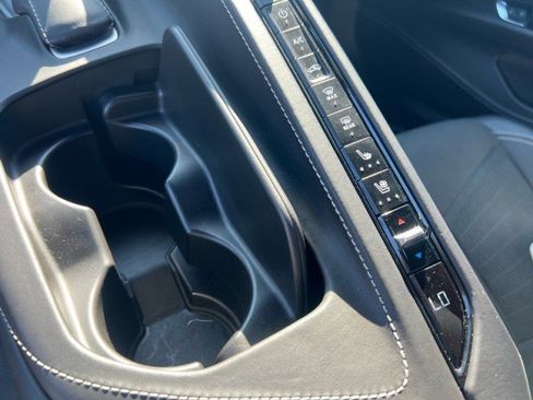 Used 2023 Chevrolet Corvette Stingray Premium Conv w/ Z51 Performance Package image 18