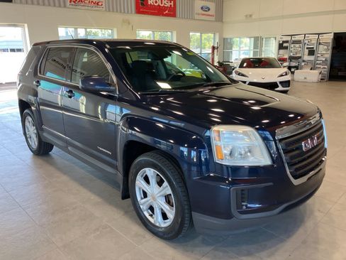 Used 2017 GMC Terrain SLE image 3
