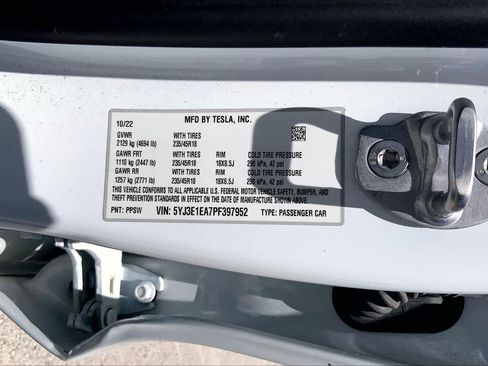 Used 2023 Tesla Model 3 Standard Range RWD image 19