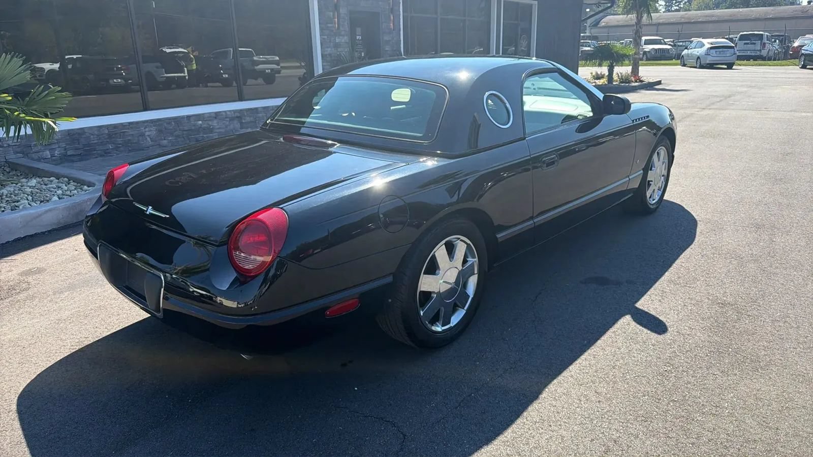 Used 2002 Ford Thunderbird RWD image 7