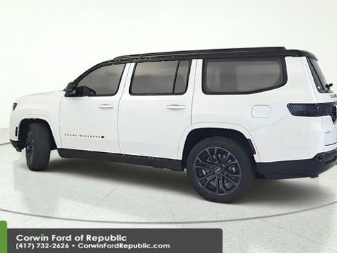 Used 2024 Jeep Grand Wagoneer Series III w/ Rear Seat Video Group 1 AWD/4WD image 3