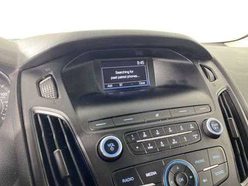 Used 2018 Ford Focus SE image 15