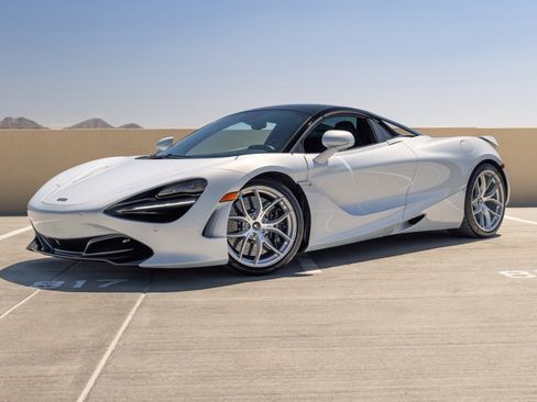 Used 2020 McLaren 720S Performance RWD image 13