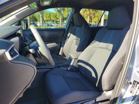 Used 2026 Toyota Corolla Cross SE image 17