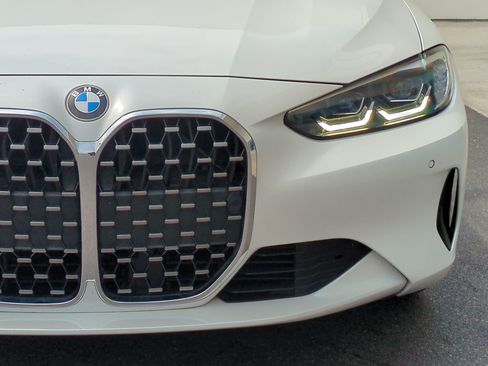 Used 2022 BMW 430i Convertible w/ Premium Package RWD image 5